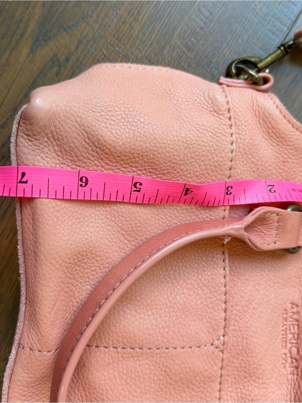 American Leather Co. Coral Pink Leather Shoulder Bag with Crossbody Strap - Picture 9 of 11